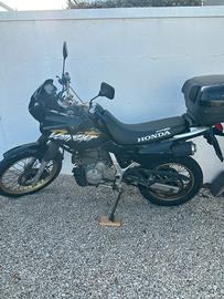 Honda dominator 650