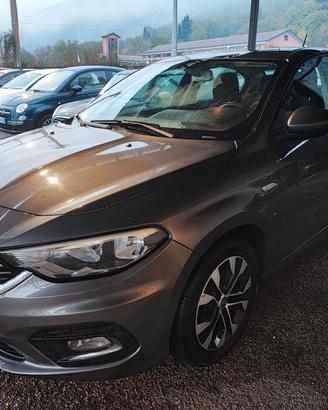 Fiat Tipo 1.6 Mjt 4 porte Lounge