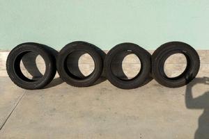 Gomme pneumatici uniroyal
