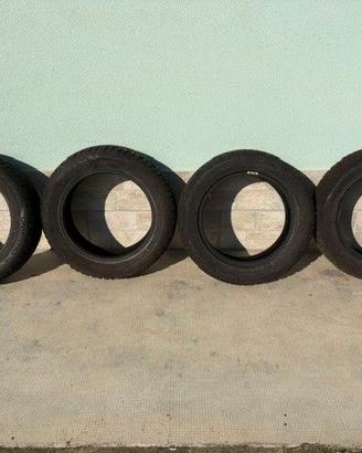 Gomme pneumatici uniroyal