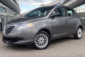LANCIA Ypsilon 1.2 69 CV 5P. GPL Ecochic Gold