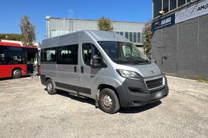 Minibus per disabili 9 posti usato Peugeot Boxer