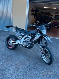Aprilia sxv 550