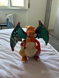 Charizard x sean wotherspoon peluche limited