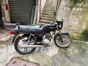 Honda cb 125 anno 1984