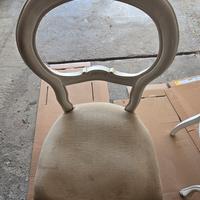 Coppia di sedie classiche in legno bianco 