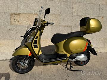 Vespa GTS 300 Super Sport