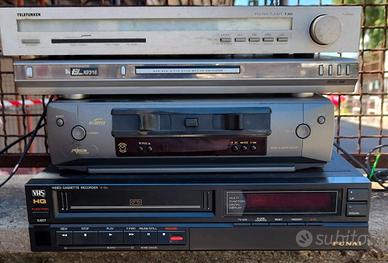 2 VHS + 1 DVD + 1 Amplificatore 