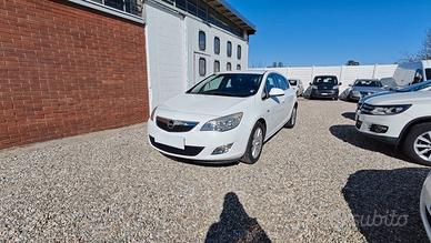 Opel Astra 1.7 CDTI 110CV 5 porte Cosmo