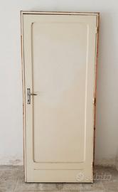 Porta in legno massello beige 80x204 con telaio