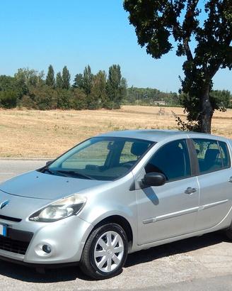 RENAULT CLIO III 1.5 Turbodiesel -SI NEOPATENTATI
