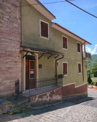 Casa indipendente su due piani di circa 160 mq