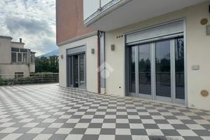 NEGOZIO A VENAFRO