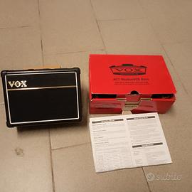 amplificatore Vox per basso