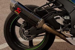 akrapovic scarico Kawasaki zx10r