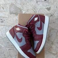 jordan 1 mid taglia 38 e mezzo