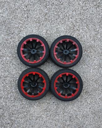 Set 4 Gomme per automodelli 1/10