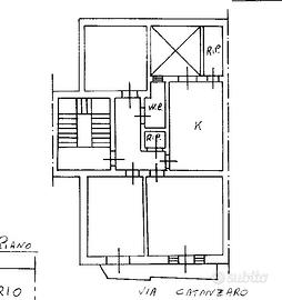 Ampio appartamento 120 mq con balcone e atrio - pr