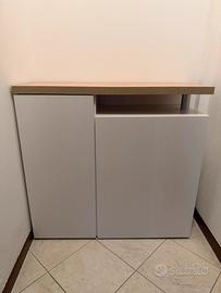 Credenza con ante