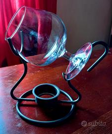 Bicchiere e supporto scalda cognac