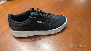 sneaker Puma Carina L da donna.