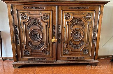 credenza a due ante