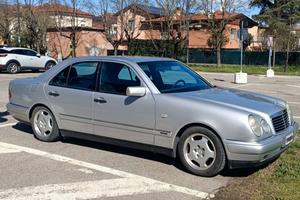 Mercedes Classe E 200 Avantgarde W210 ASI Metano