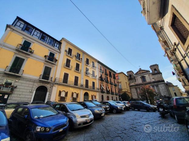 DEPOSITO A NAPOLI