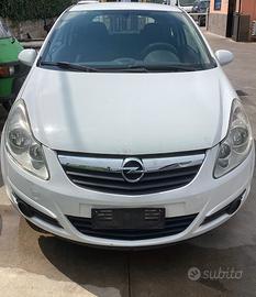 Opel corsa eco flex solo per pezzi di ricambio