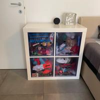 Kallax Ikea Bianco con contenitori