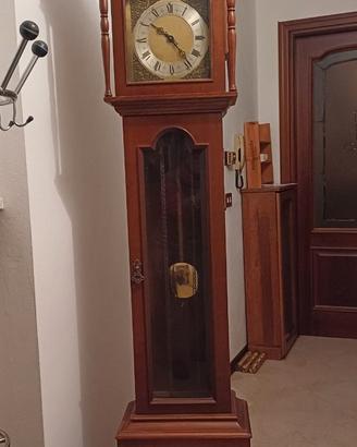 ANTICO OROLOGIO A PENDOLO DA PAVIMENTO, ANNI '60.