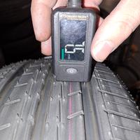 gomme 185/55-16 83v