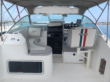 Yacht cabinato 27 - 11 mt