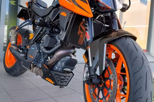 MOTO KTM 1290 SUPERDUKE R