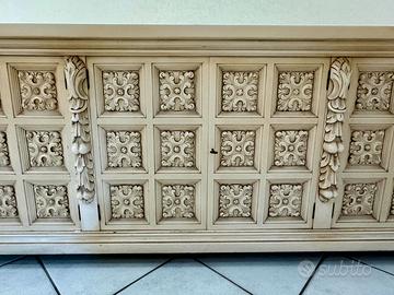 Elegante Credenza Antica Stile Luigi XV Intagliata