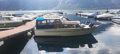 Barca d’epoca in legno 8.2m -volvo penta -10 posti