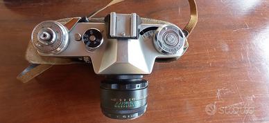 Macchina fotografica analogica