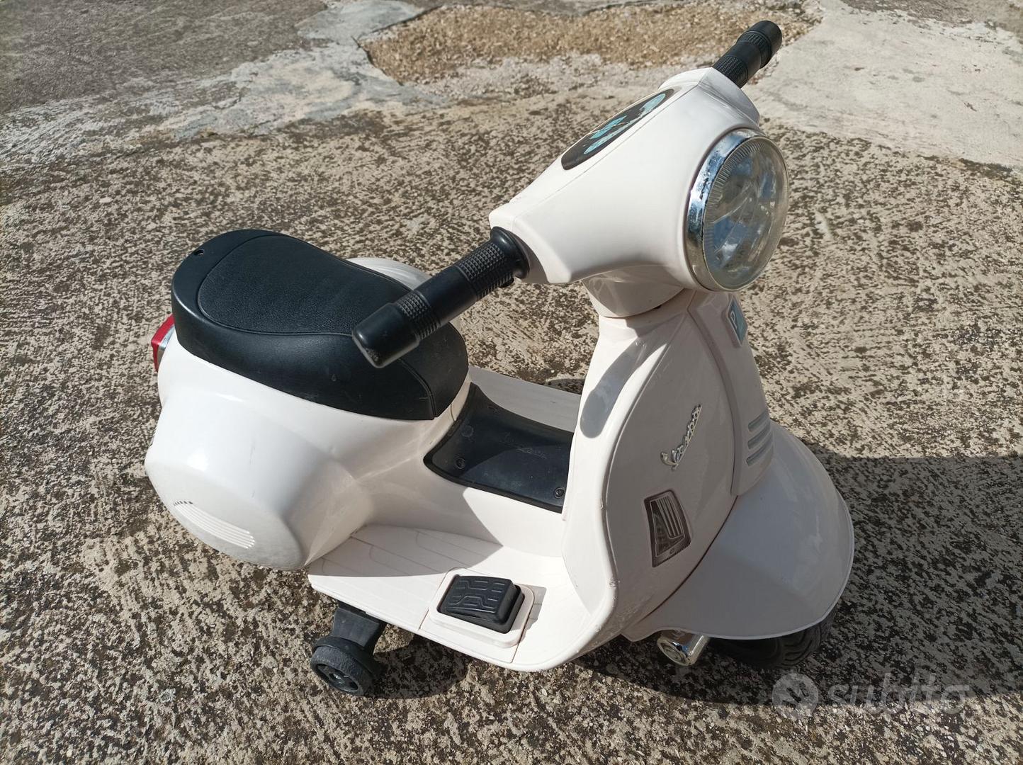 Moto Elettrico Per Bambini Piaggio Mini Vespa - Tutto per i bambini In  vendita a Caserta