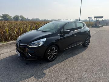 Renault Clio TCe 12V 75 CV 5 porte Moschino Life
