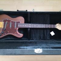 chitarra elettrica tipo Fender di liuteria appena 