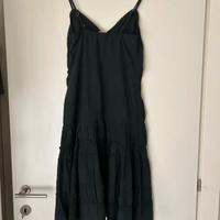 Abito midi nero con balze