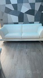 Divano cm 220 lunghezza cm 80 profondità