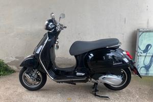 Vespa GTS 300 hpe 310 Classic