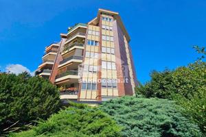 Appartamento di 115 m² con 4 locali e box auto a R
