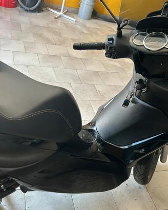 Beverly Piaggio 300 anno 2015