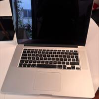 MacBook Pro 15” – Mid 2017 (Ricondizionato)