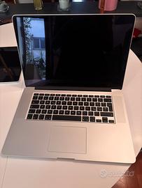 MacBook Pro 15” – Mid 2017 (Ricondizionato)