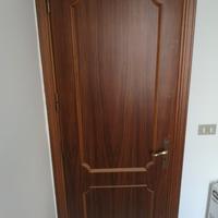 Porta da interno in legno 75 cm x 215cm 