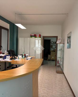 UFFICIO A BUSSOLENGO