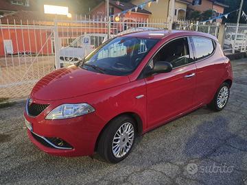 LANCIA Ypsilon 1.2 Gold
